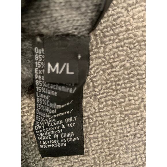 Carolina Amato Women's M/L Gray Convertible Cashmere Wool Blend Mittens NWT - Picture 5 of 6